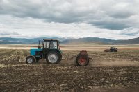 Глава Тувы поздравил жителей республики с Днем работников сельского хозяйства
